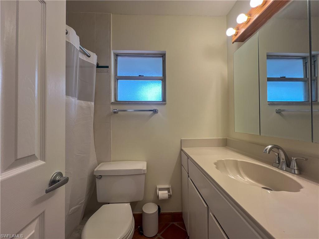 4305 Island Cir 4 Property Photo 17