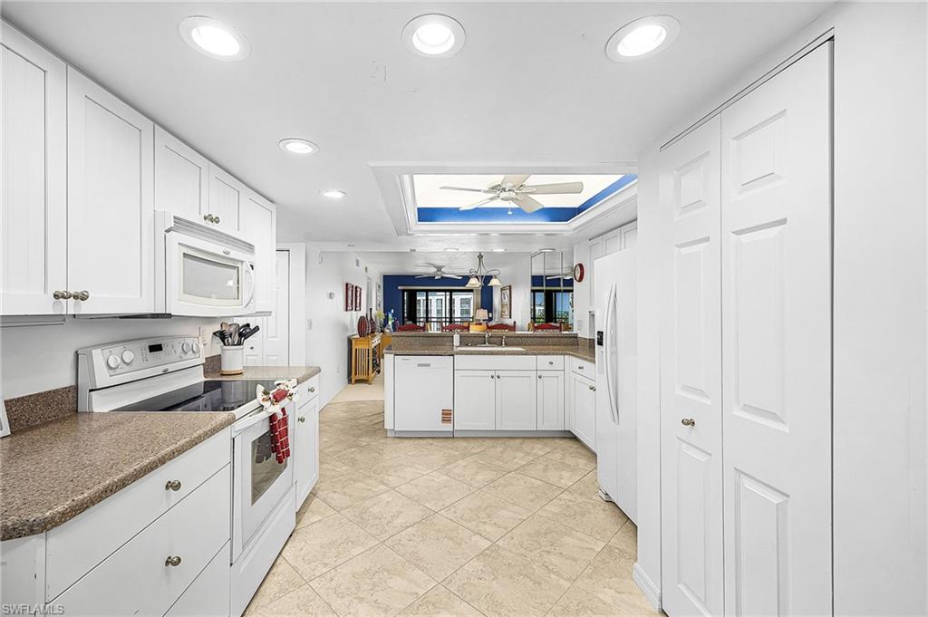 4265 Bay Beach Ln 522 Property Photo 5