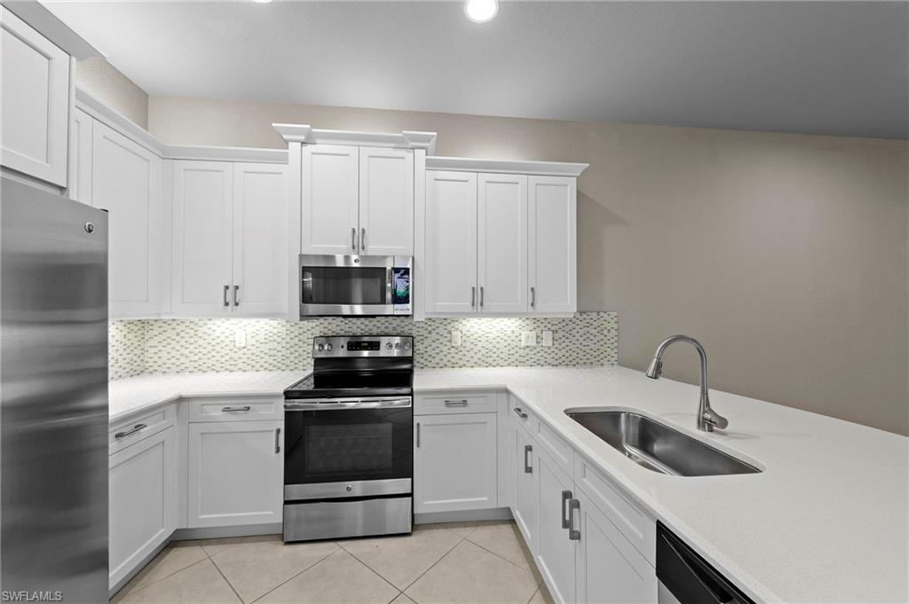 11952 Five Waters Cir Property Photo 6