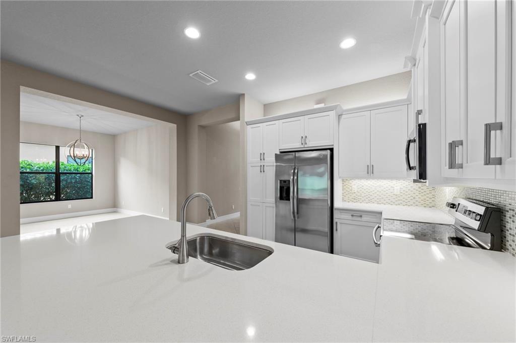 11952 Five Waters Cir Property Photo 7