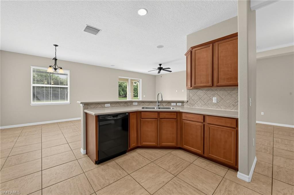 12218 Lavender Loop Property Photo 10