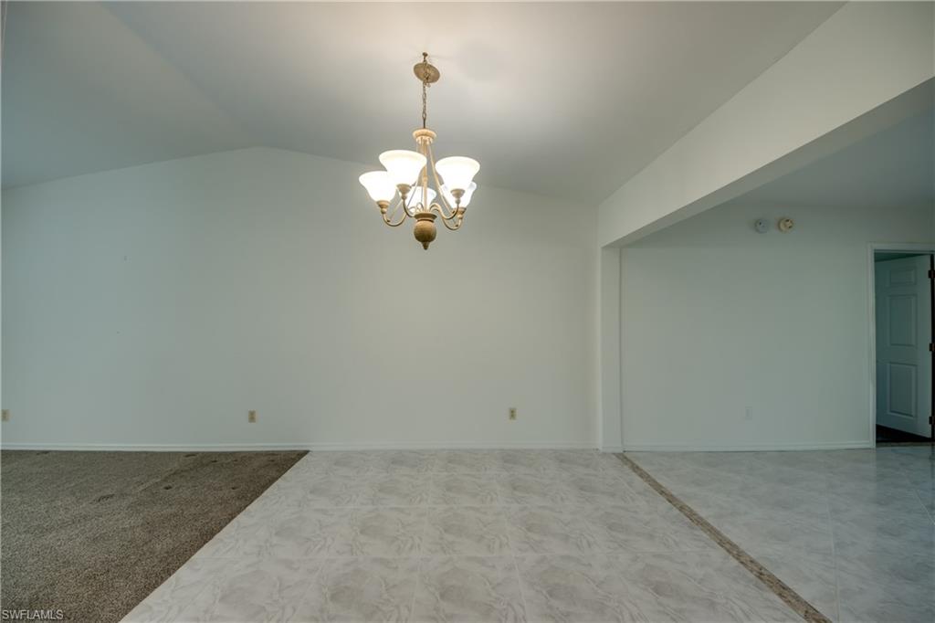 3812 Se 16th Pl Property Photo 5