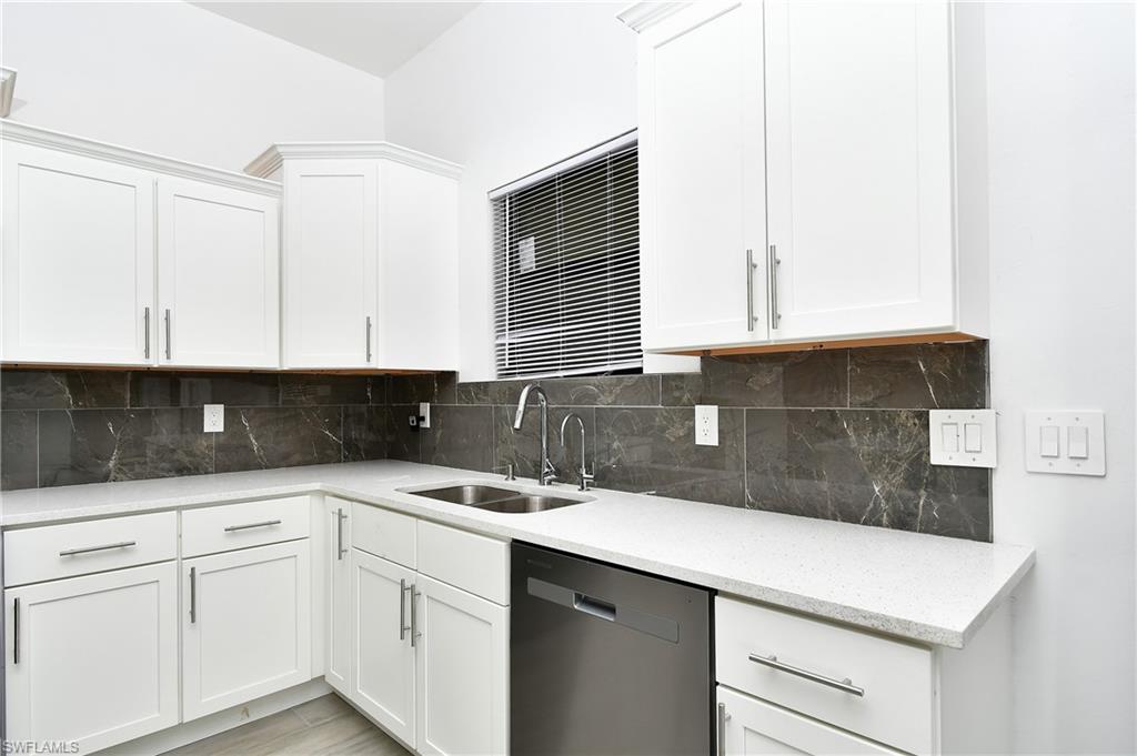 857/859 Eisenhower Blvd Property Photo 17