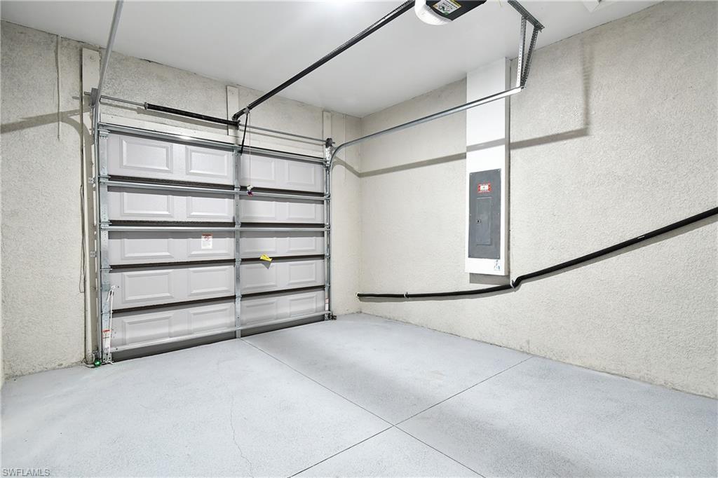 857/859 Eisenhower Blvd Property Photo 26