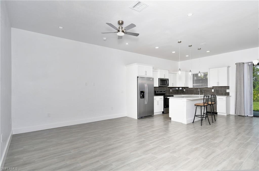 857/859 Eisenhower Blvd Property Photo 38