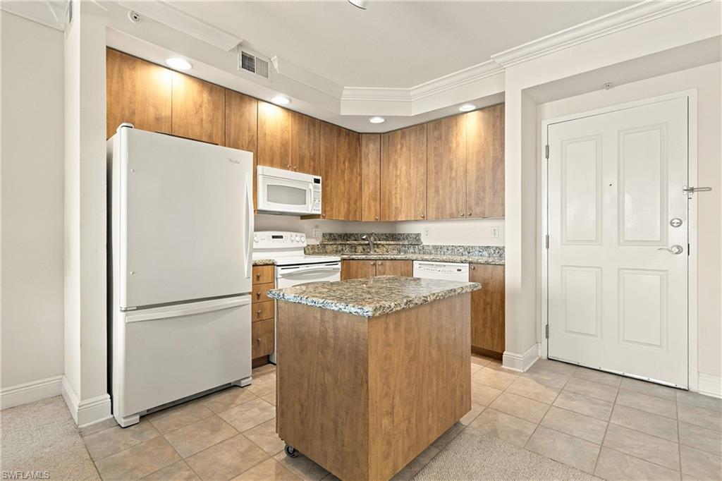 2825 Palm Beach Blvd 410 Property Photo 3