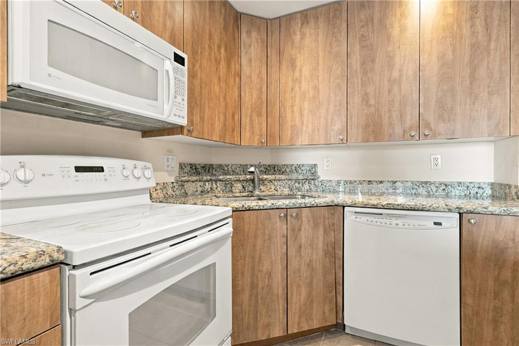 2825 Palm Beach Blvd 410 Property Photo 6