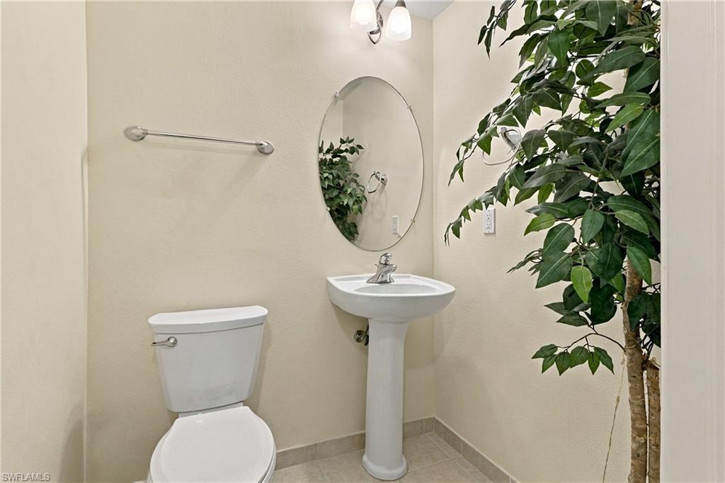 2825 Palm Beach Blvd 410 Property Photo 12