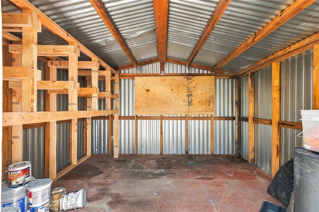 21058 Meehan Ave Property Photo 23