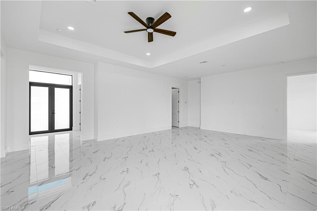 1633 Nw 31st Pl Property Photo 3