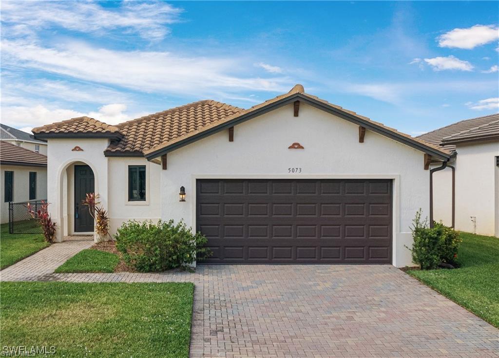 5073 Arancia Ln Property Photo 4
