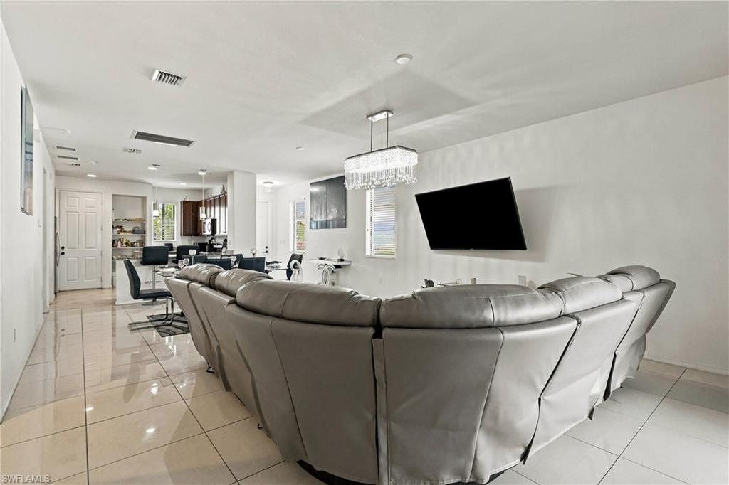 5073 Arancia Ln Property Photo 15