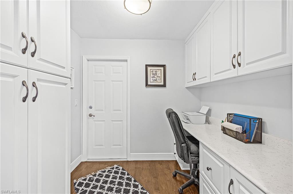 11908 Prince Charles Ct Property Photo 10