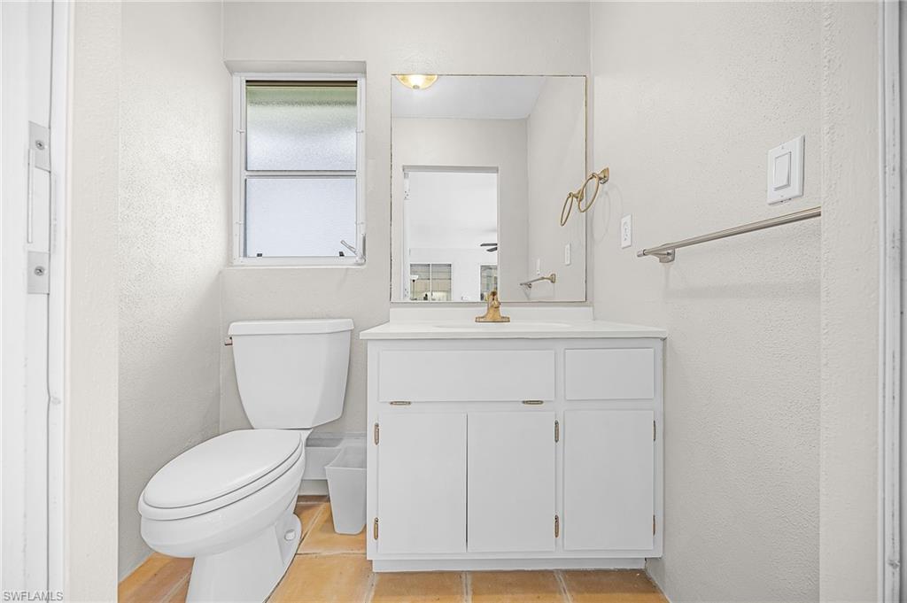 11908 Prince Charles Ct Property Photo 29