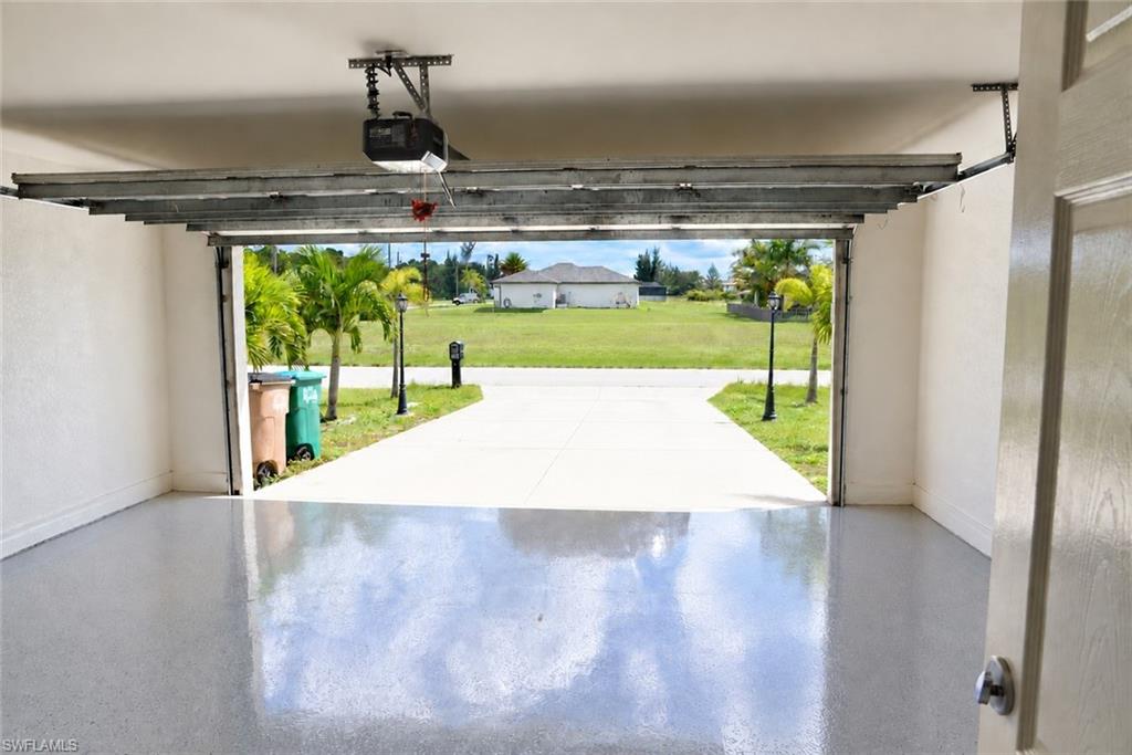 2212 Nw 42nd Pl Property Photo 8