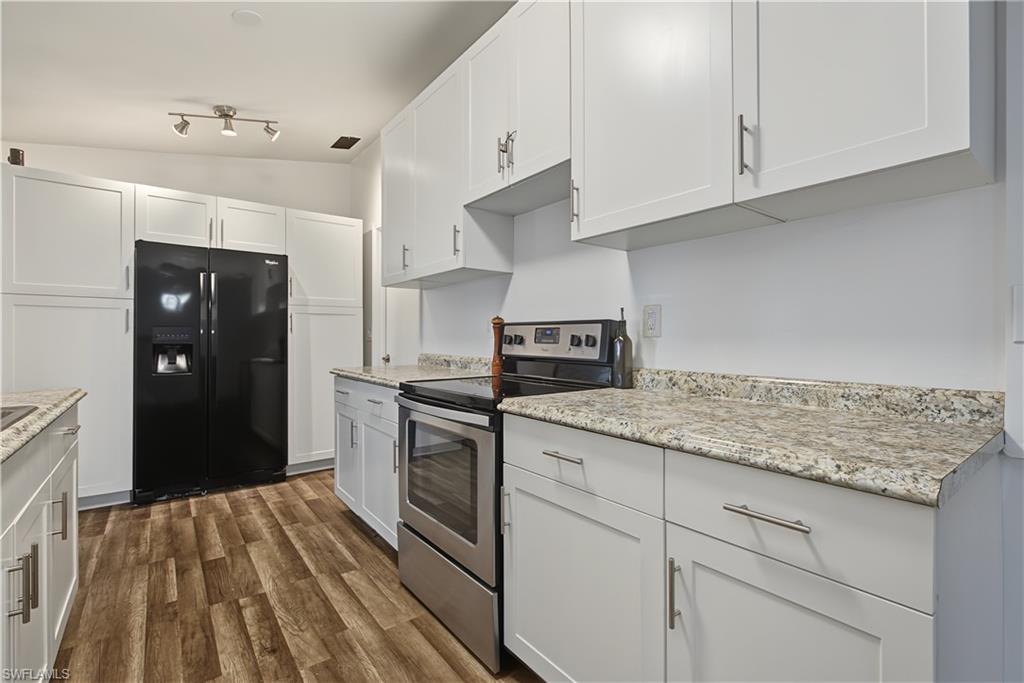 1151 Lovely Ln Property Photo 6