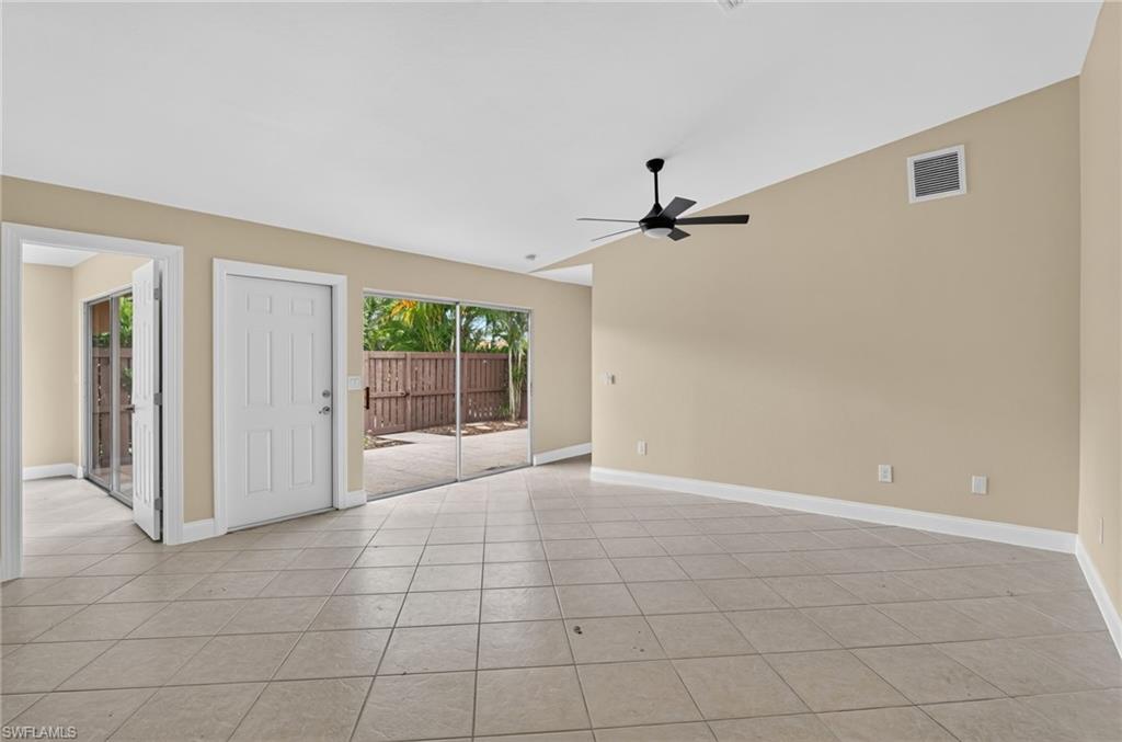 6305 Royal Woods Dr Property Photo 10