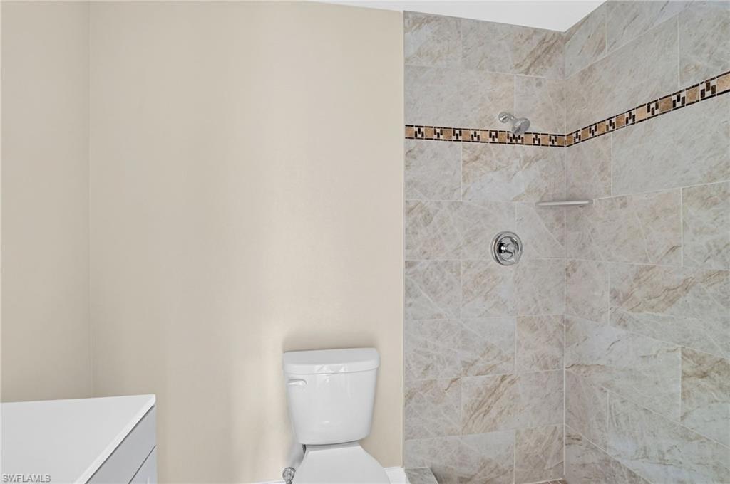6305 Royal Woods Dr Property Photo 22