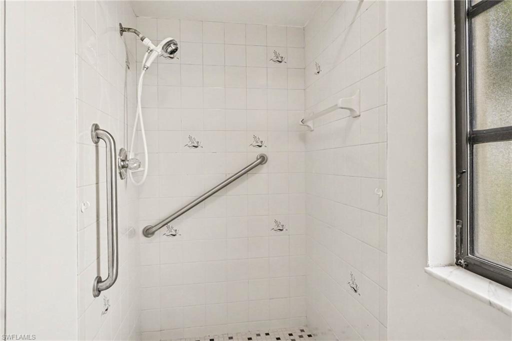 233 Se 31st St Property Photo 14