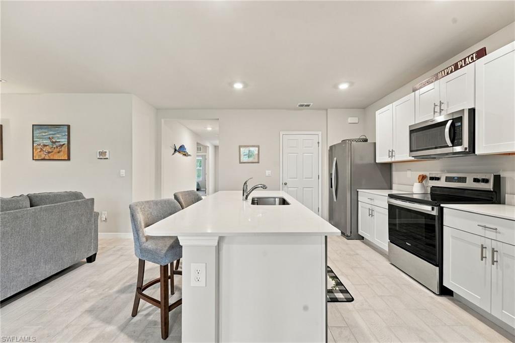 3623 Rollingwater Way Property Photo 3