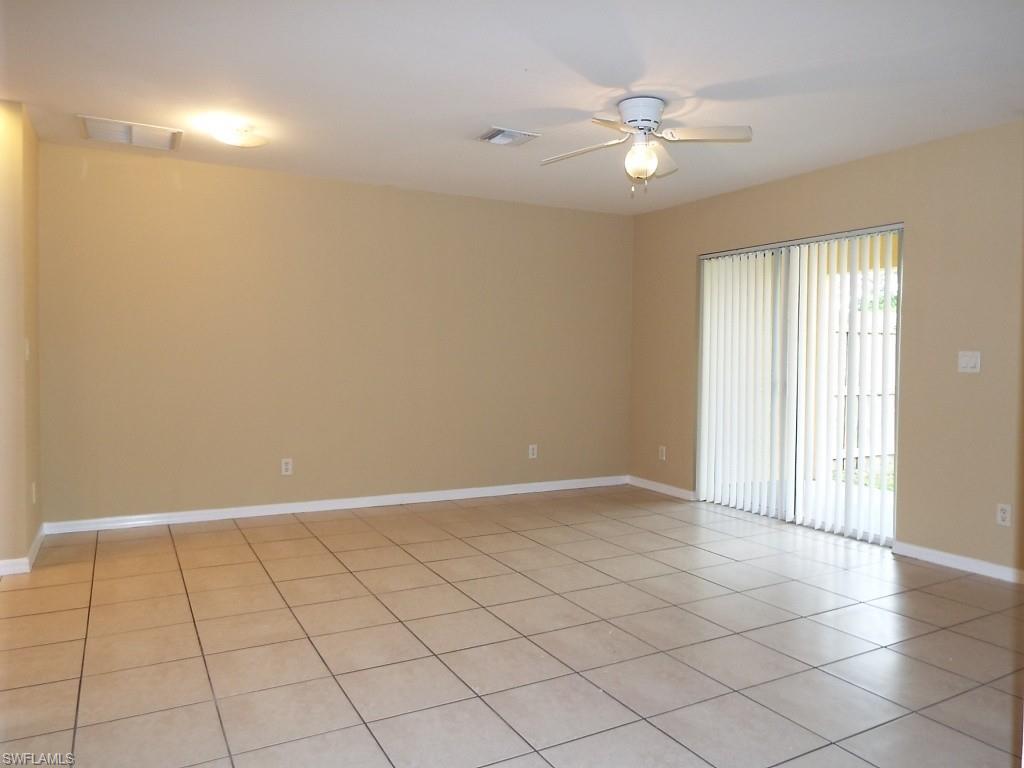 5044/5046 Jones Dr Property Photo 2