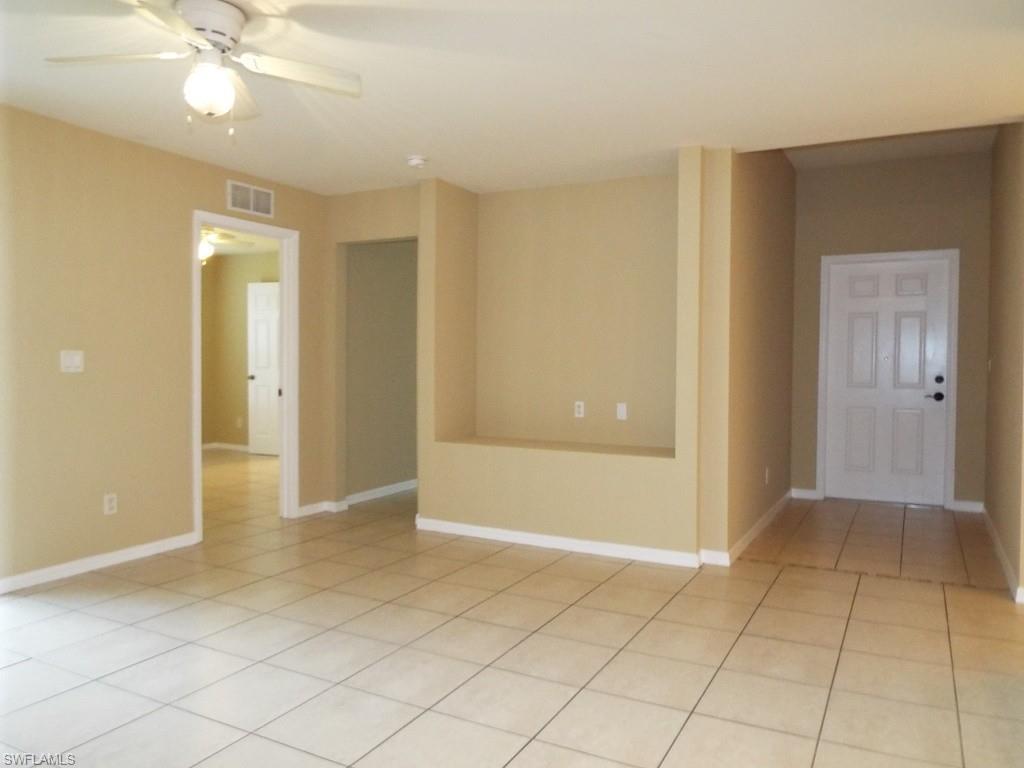 5044/5046 Jones Dr Property Photo 3