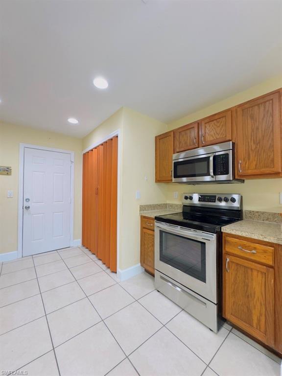 5044/5046 Jones Dr Property Photo 34