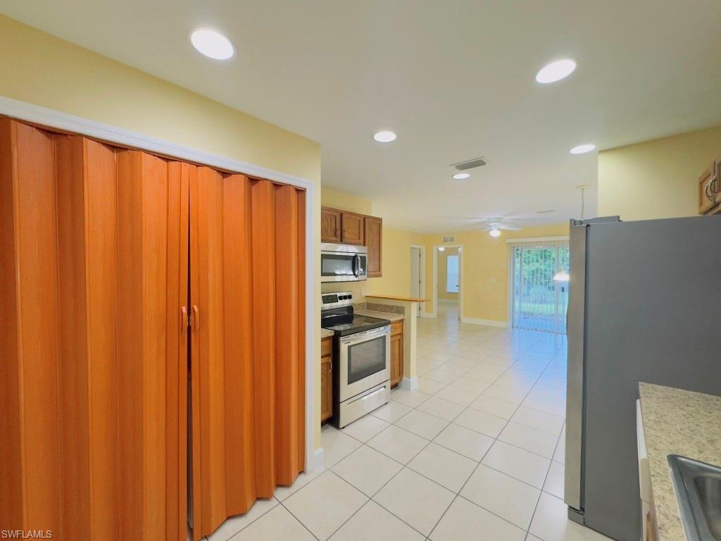 5044/5046 Jones Dr Property Photo 40