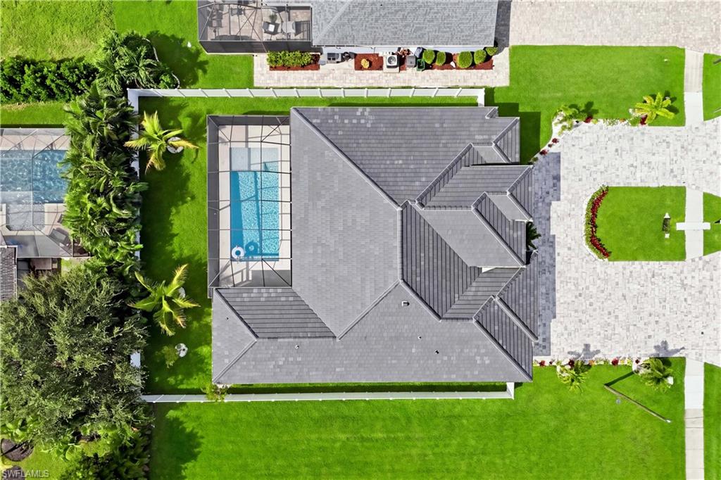 2814 Surfside Blvd Property Photo 8