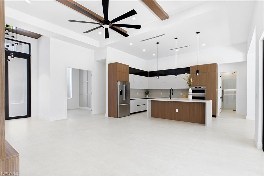 2814 Surfside Blvd Property Photo 14