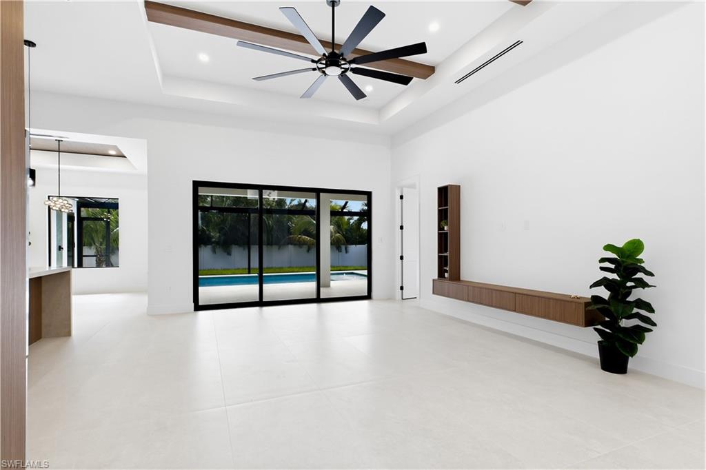 2814 Surfside Blvd Property Photo 15