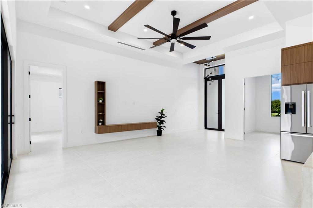 2814 Surfside Blvd Property Photo 16