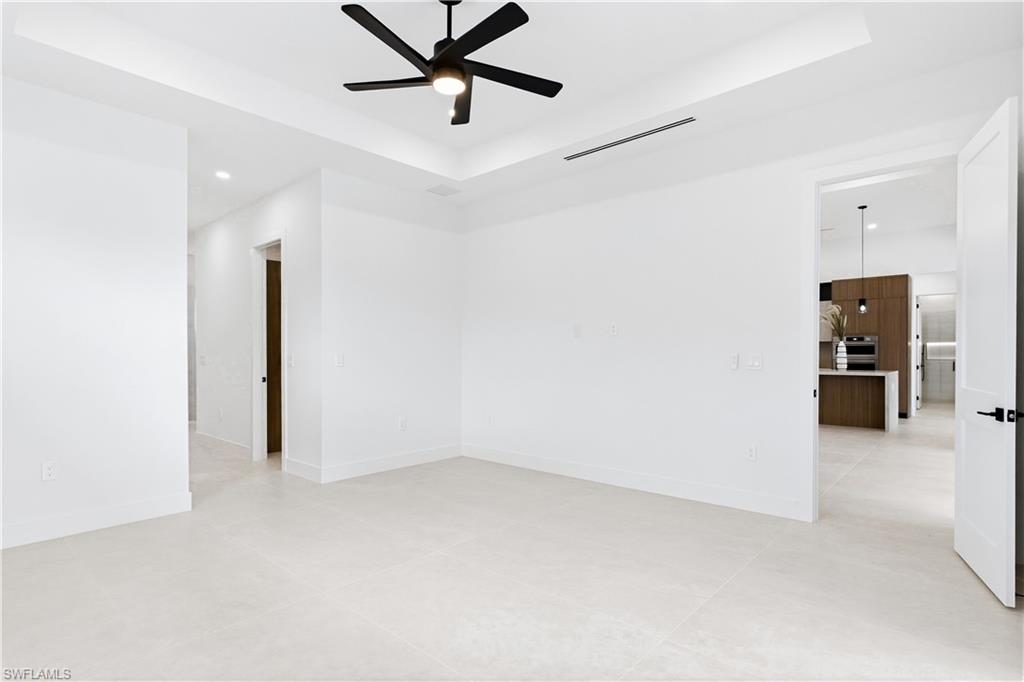 2814 Surfside Blvd Property Photo 39