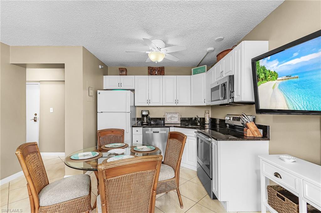 8701 Estero Blvd 906 Property Photo 5