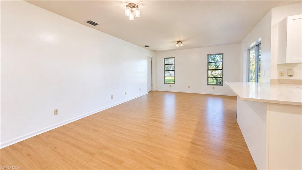 302 Se 1st Pl Property Photo 11