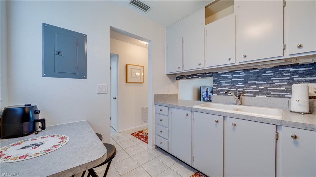 1434 Tropic Ter Property Photo 15