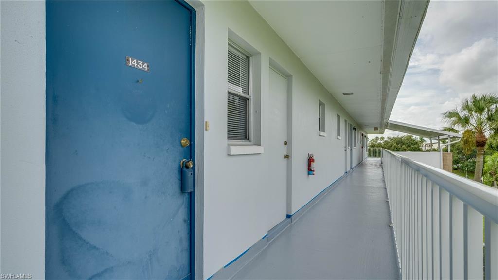 1434 Tropic Ter Property Photo 28