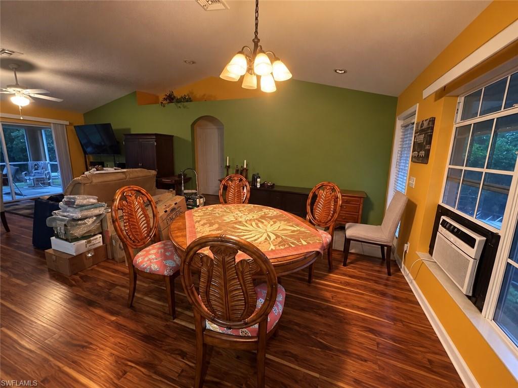 2807 48th St W Property Photo 6