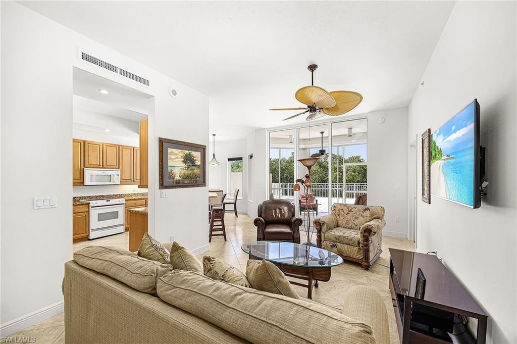 4182 Bay Beach Ln 722 Property Photo 7