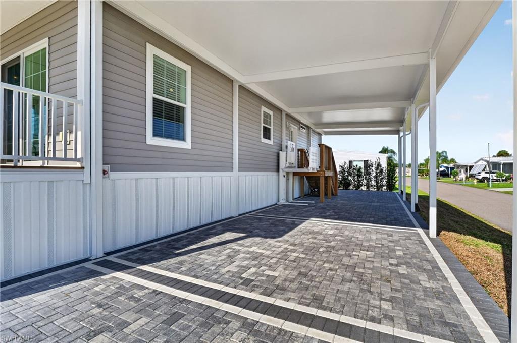 14729 Constitution Way Property Photo 5