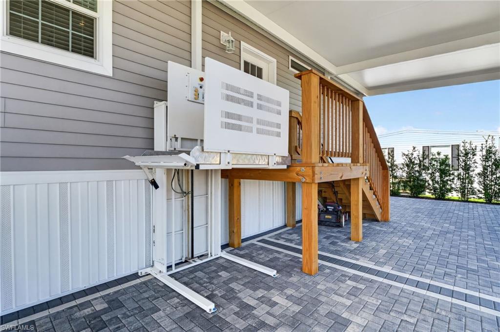 14729 Constitution Way Property Photo 6
