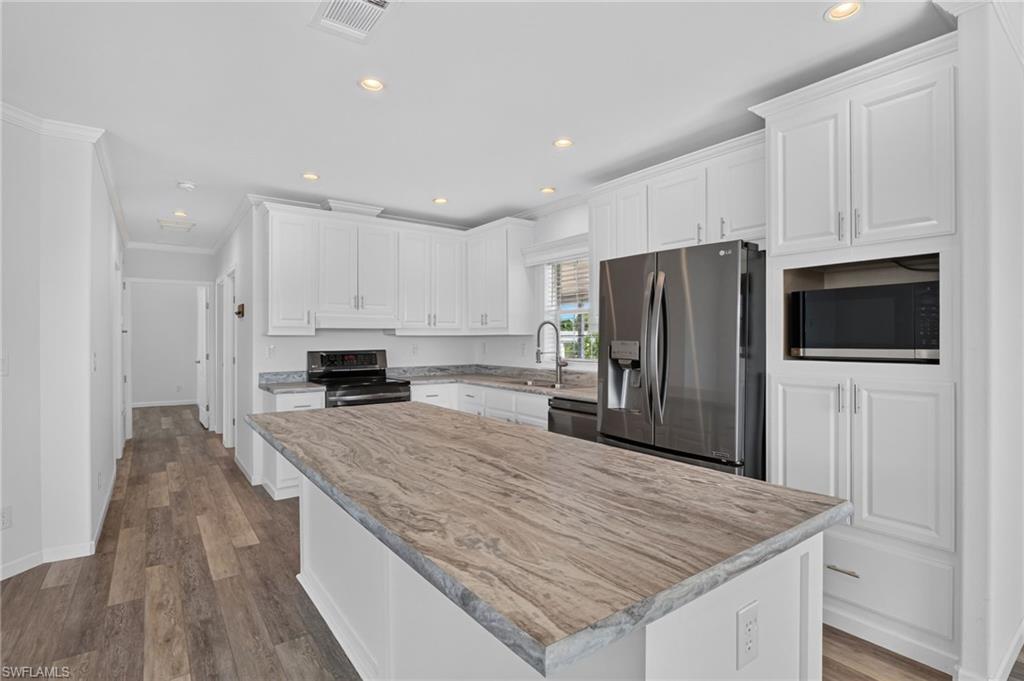 14729 Constitution Way Property Photo 13