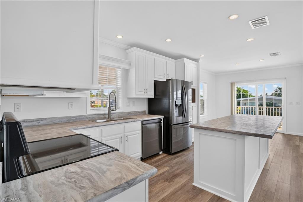 14729 Constitution Way Property Photo 19