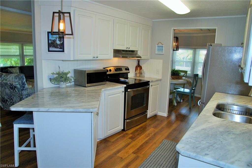 298 Boros Dr Property Photo 8
