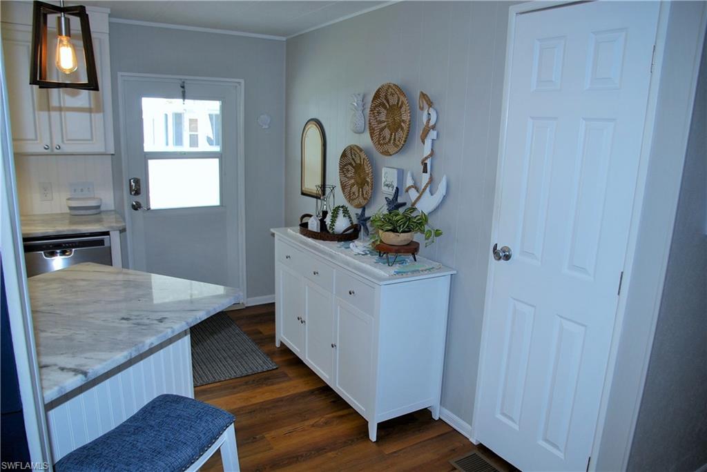 298 Boros Dr Property Photo 15
