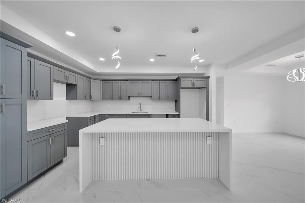 859 Chicago St Property Photo 8
