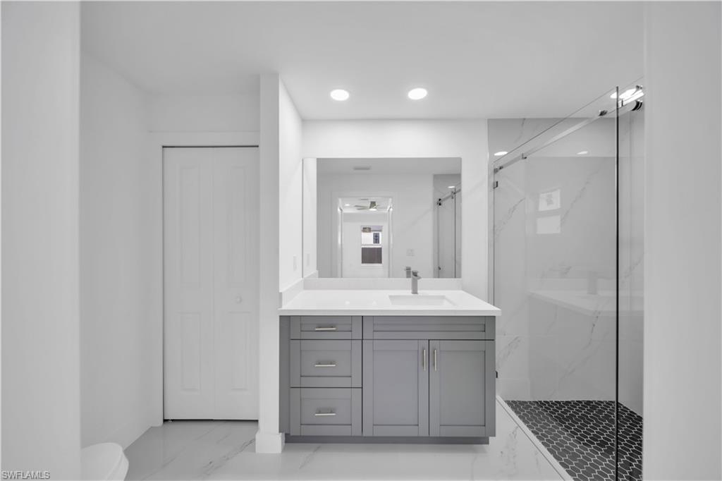 859 Chicago St Property Photo 14
