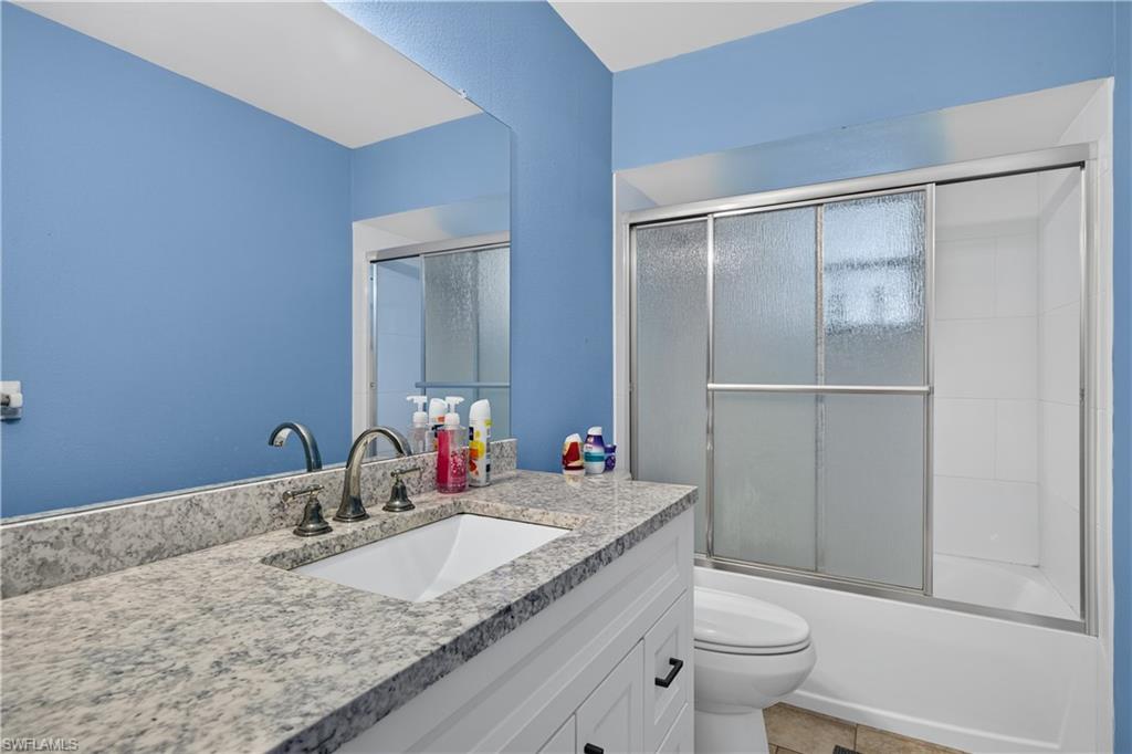 4550 Glenwood Ave Property Photo 13