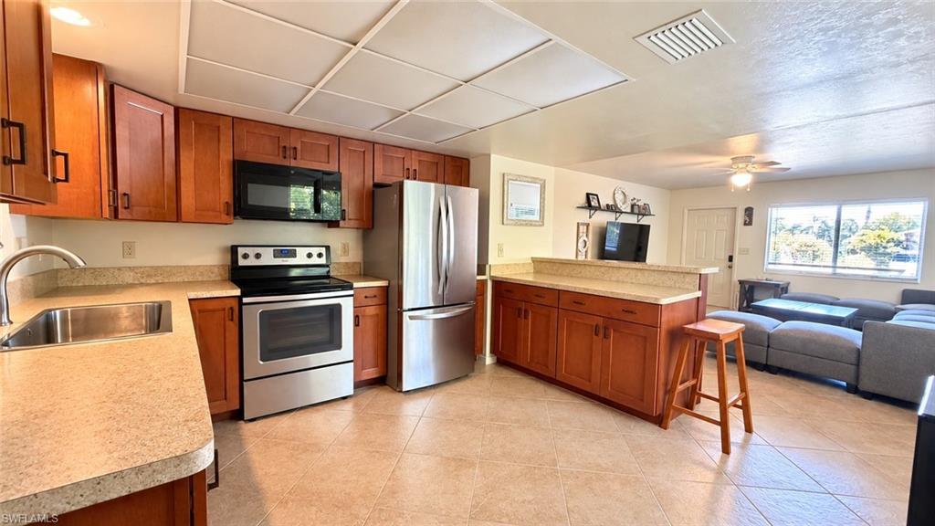 5486 Avenue E Property Photo 6