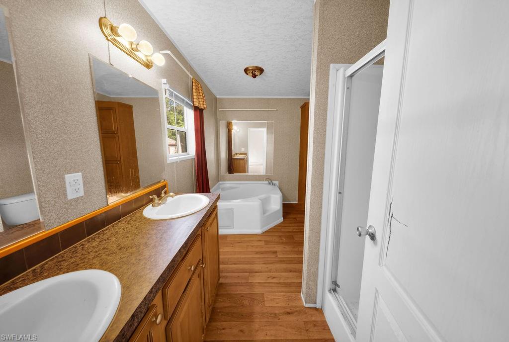 1080 Canopy Ln Property Photo 17